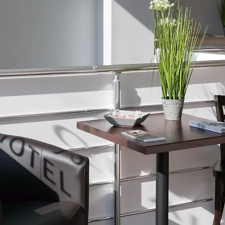 Hotel Foch Gare 3*