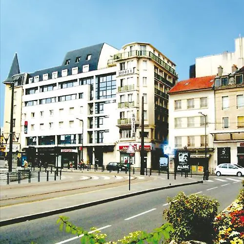 Foch Gare Hotel